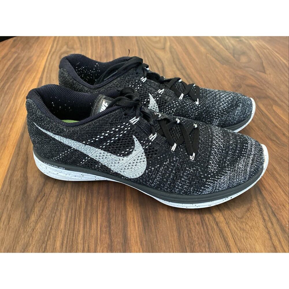 Nike Flyknit Lunar 3 Oreo Size 11 US